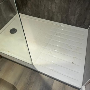 Move Out Cleaning Bow Common E3